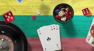 BetWinner မိုဘိုင်းအက်ပ် Wave Money KBZPay AYA Pay MMK ငွေသွင်းထုတ် Myanmar ဖုန်းမှ ဆောင်ရွက်နေသောမြင်ကွင်း